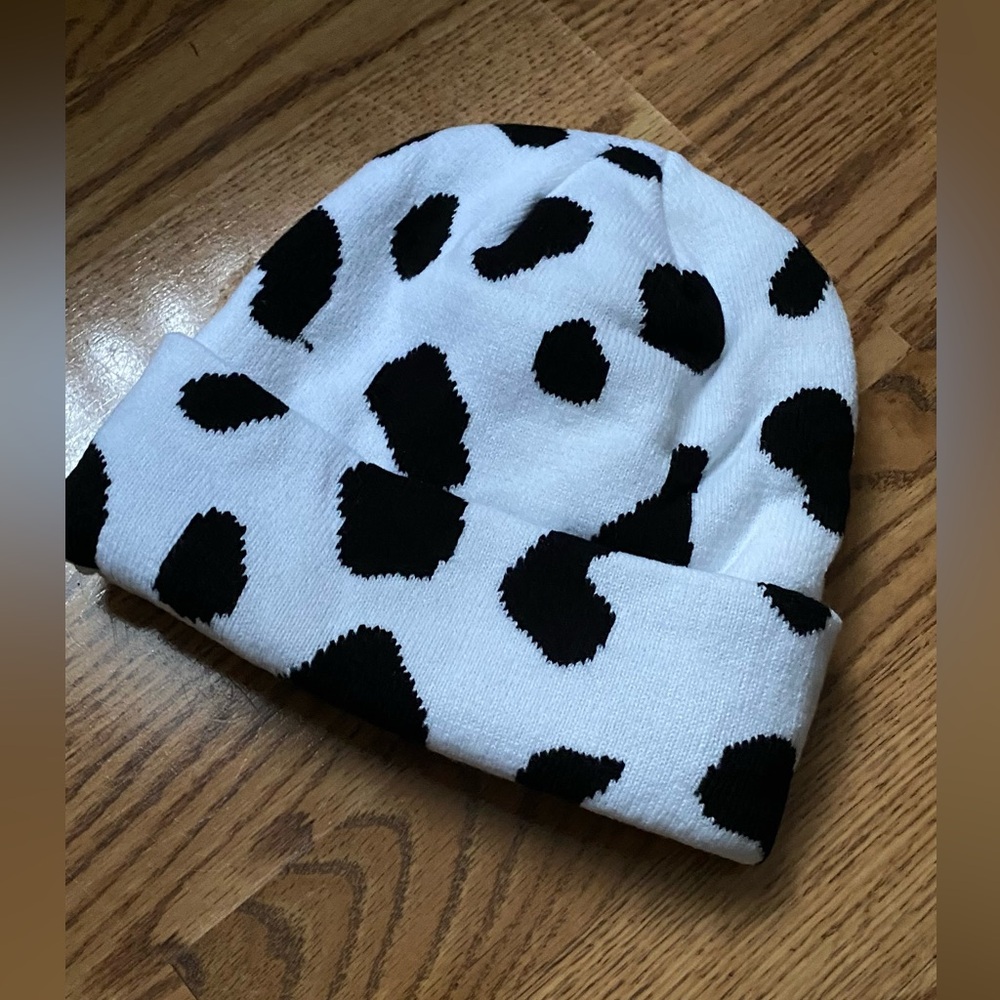 Women’s Fashion Cow Print Beanie Hat